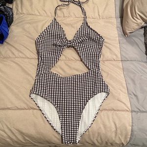 Halter one-piece bathing suit